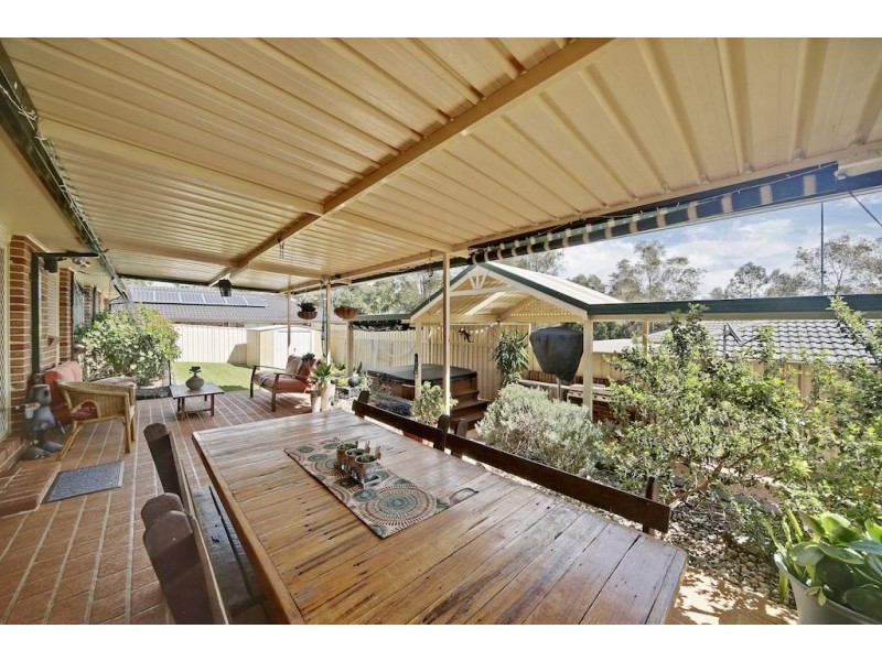 17 Charles Place, Mount Annan NSW 2567