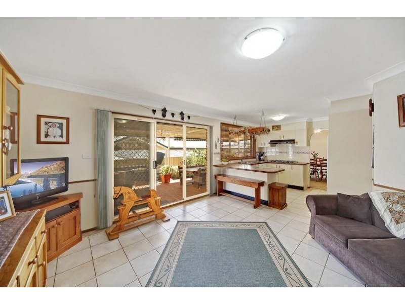 17 Charles Place, Mount Annan NSW 2567