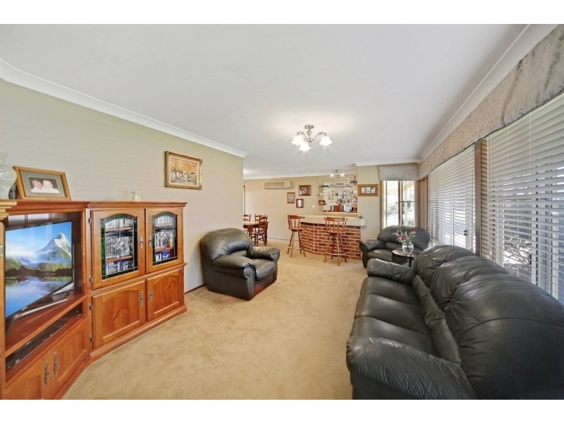 17 Charles Place, Mount Annan NSW 2567