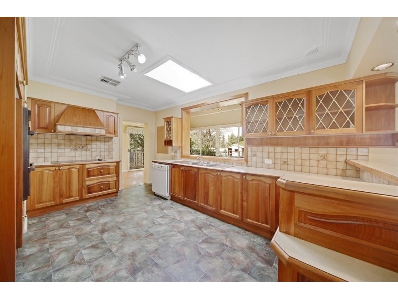 9 Hopson Avenue, Camden South NSW 2570