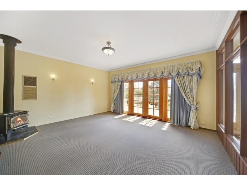 9 Hopson Avenue, Camden South NSW 2570