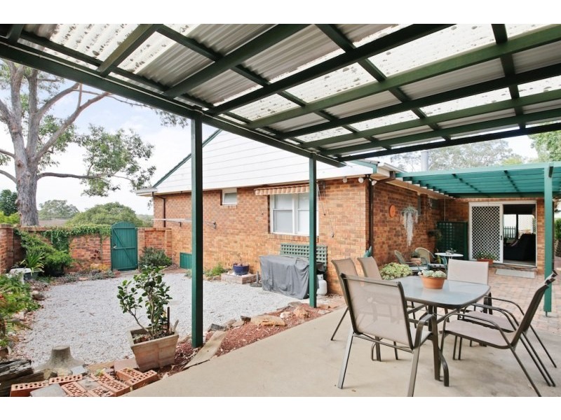 1 Paul Close, Camden South NSW 2570