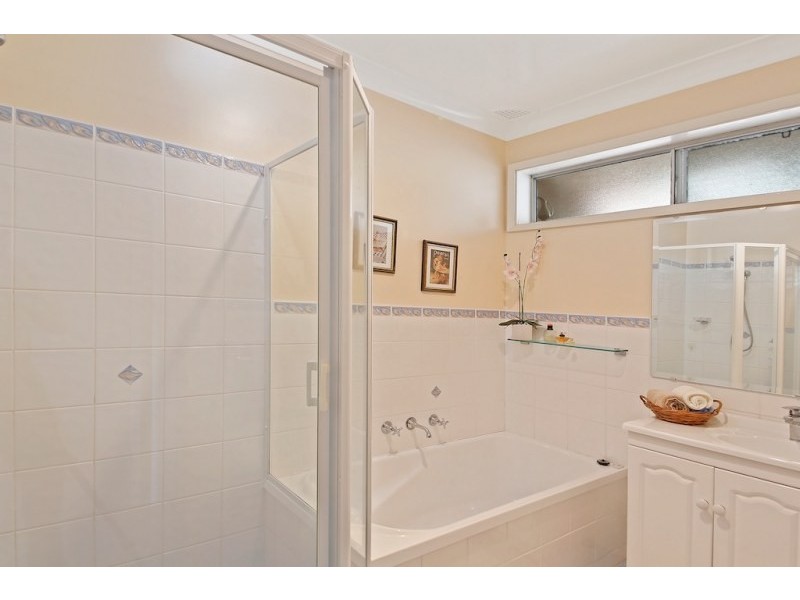 1 Paul Close, Camden South NSW 2570