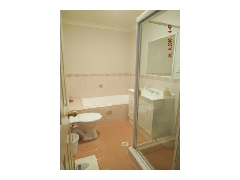 10 Pickets Place, Currans Hill NSW 2567