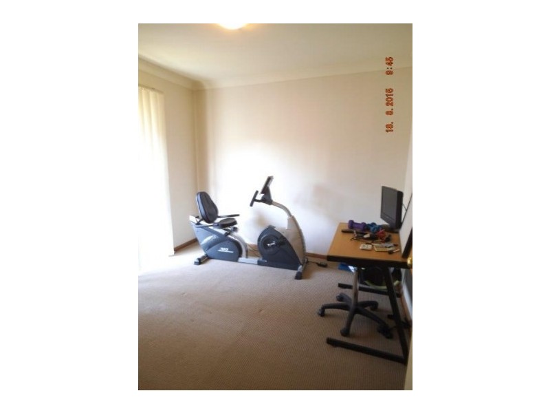 10 Pickets Place, Currans Hill NSW 2567