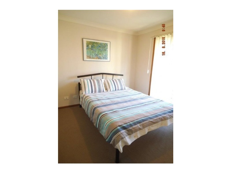 10 Pickets Place, Currans Hill NSW 2567