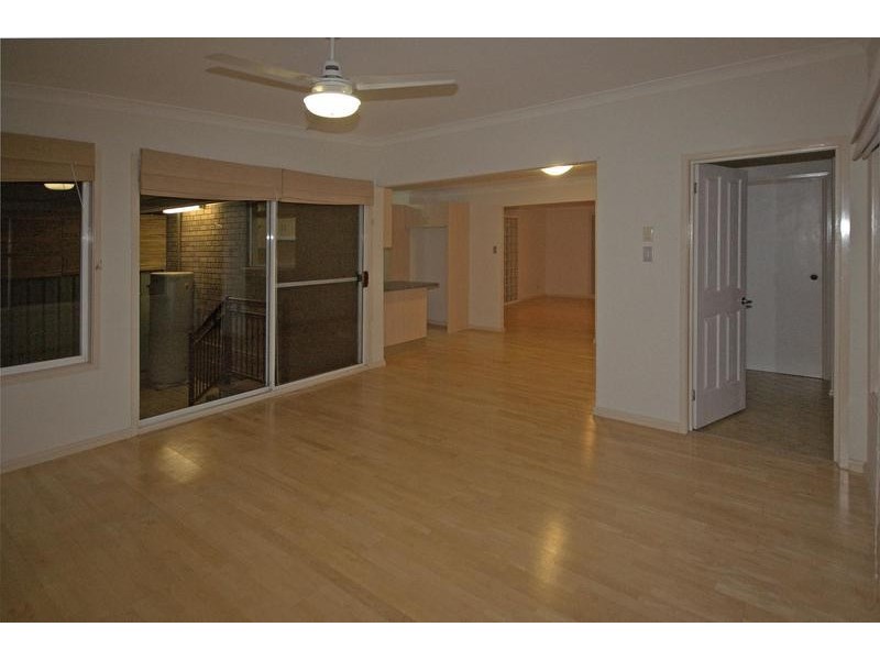 12 Griffiths Avenue, Camden South NSW 2570