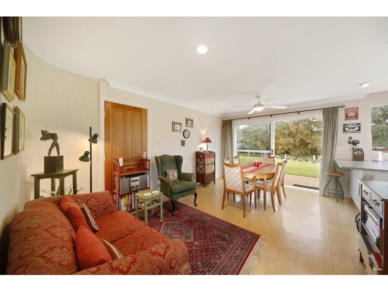 11 Sickles Drive, Grasmere NSW 2570