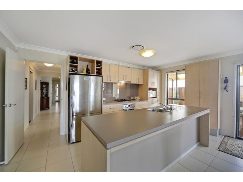 33 Folkes Street, Elderslie NSW 2570