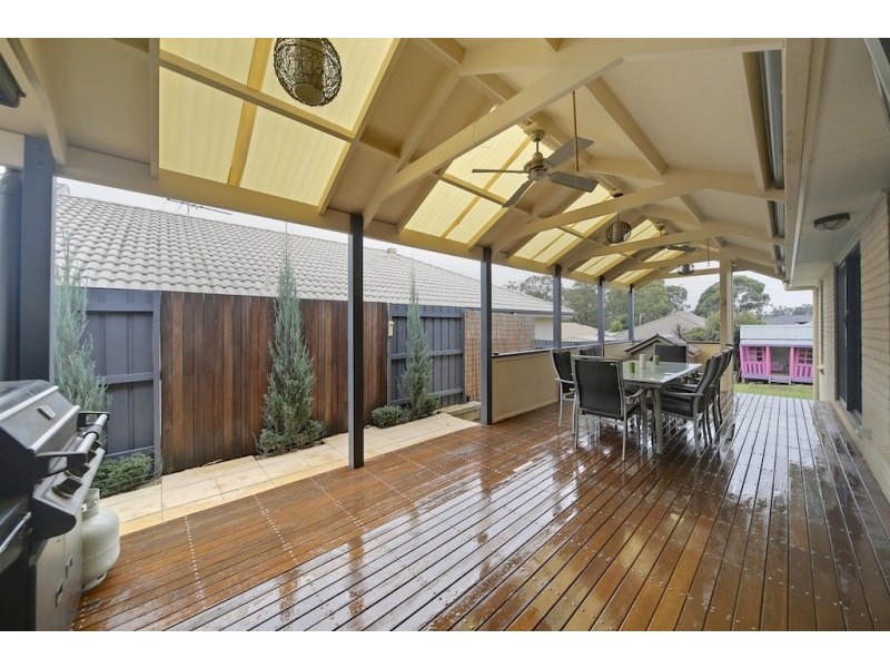 33 Folkes Street, Elderslie NSW 2570