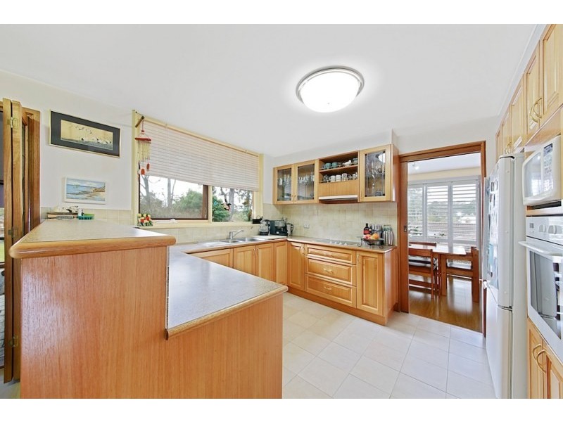 9  English Avenue, Camden South NSW 2570
