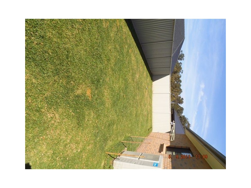 8 Carter Street, Oran Park NSW 2570