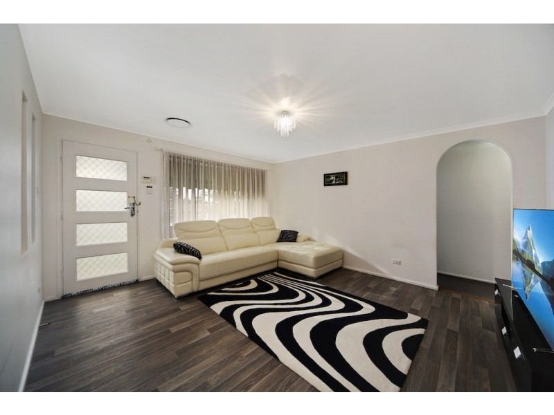 275 Welling Drive, Mount Annan NSW 2567