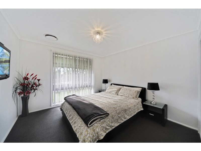 275 Welling Drive, Mount Annan NSW 2567