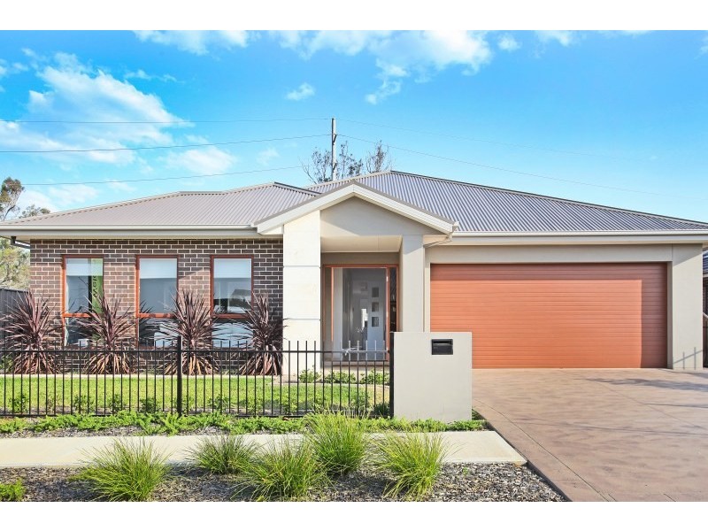 6 Healy Avenue, Gregory Hills NSW 2557