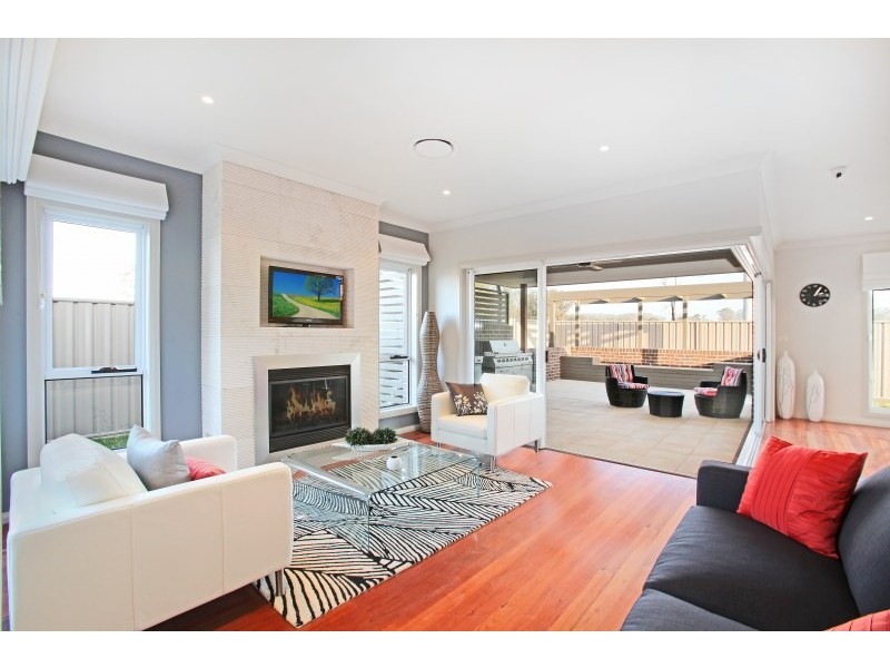6 Healy Avenue, Gregory Hills NSW 2557