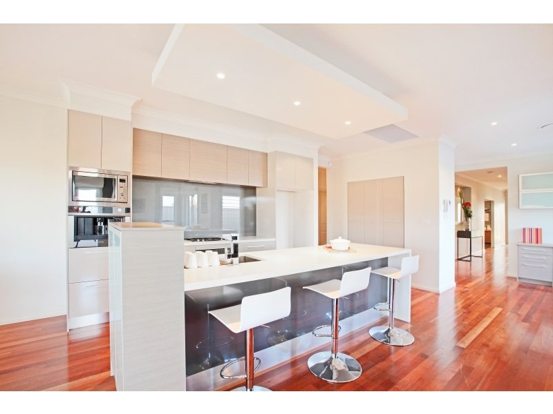 6 Healy Avenue, Gregory Hills NSW 2557