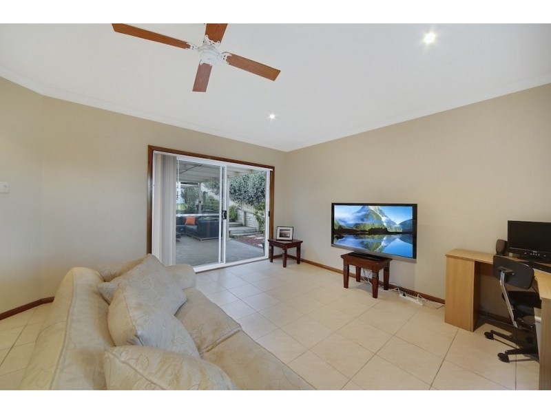 5 Telopea Circuit, Mount Annan NSW 2567