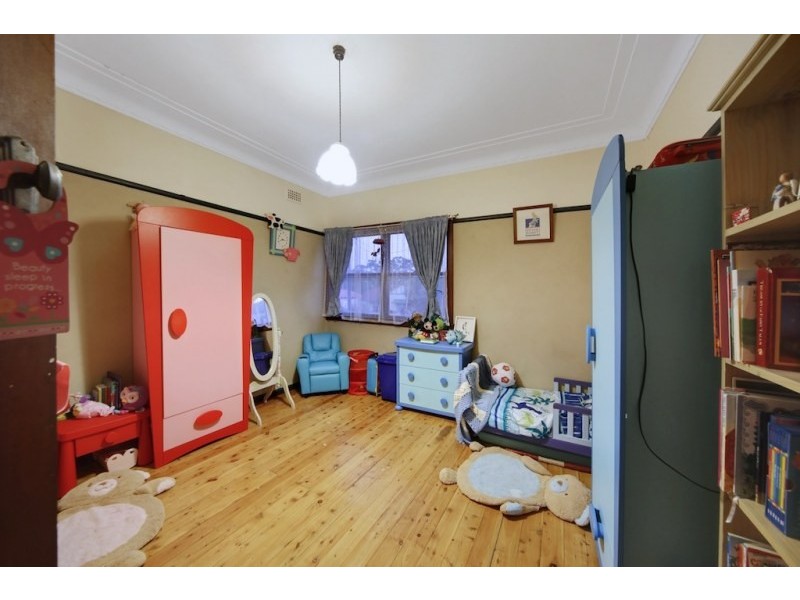 32  Chelleston Street, Camden NSW 2570