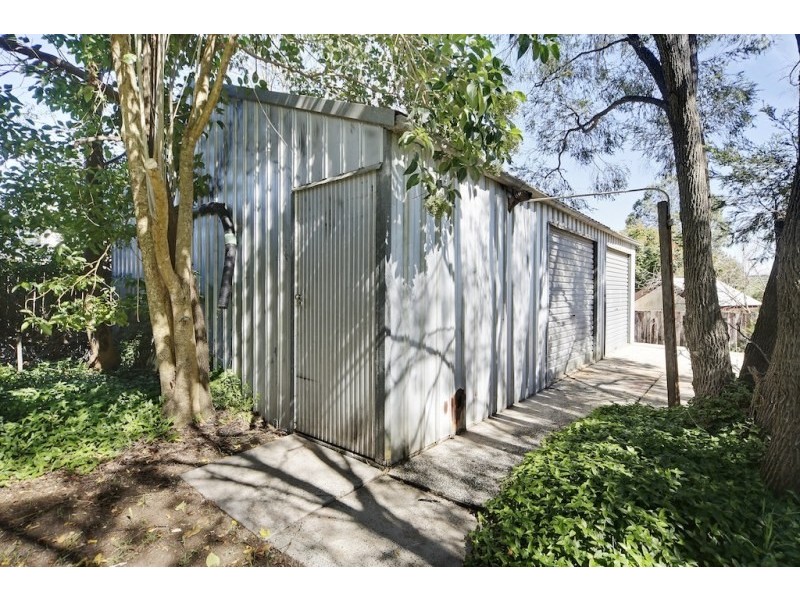 29 Russell Street, The Oaks NSW 2570