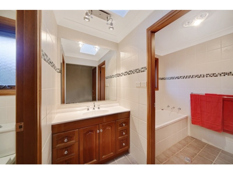 7 Dowle Place, Camden South NSW 2570