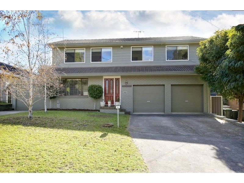 4 Cruikshank Avenue, Elderslie NSW 2570