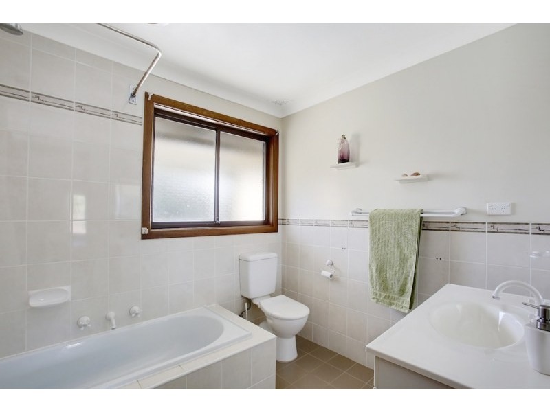 4 Cruikshank Avenue, Elderslie NSW 2570