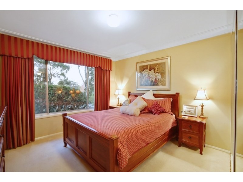 21 Elizabeth Macarthur Avenue, Camden South NSW 2570