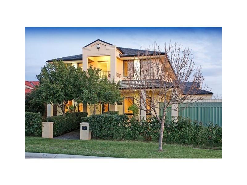 1 Thorn Avenue, Harrington Park NSW 2567