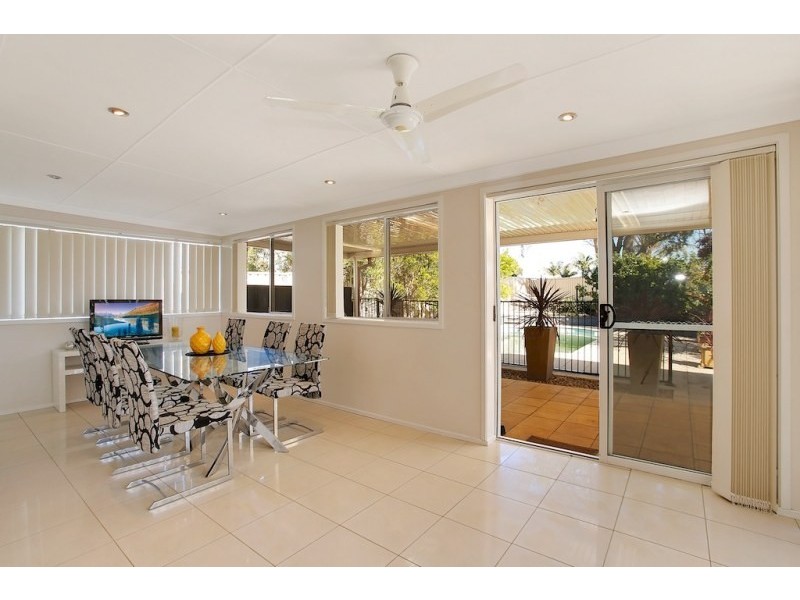 13 Banks Place, Camden South NSW 2570