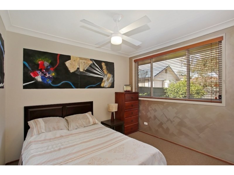 34 Edward Street, The Oaks NSW 2570