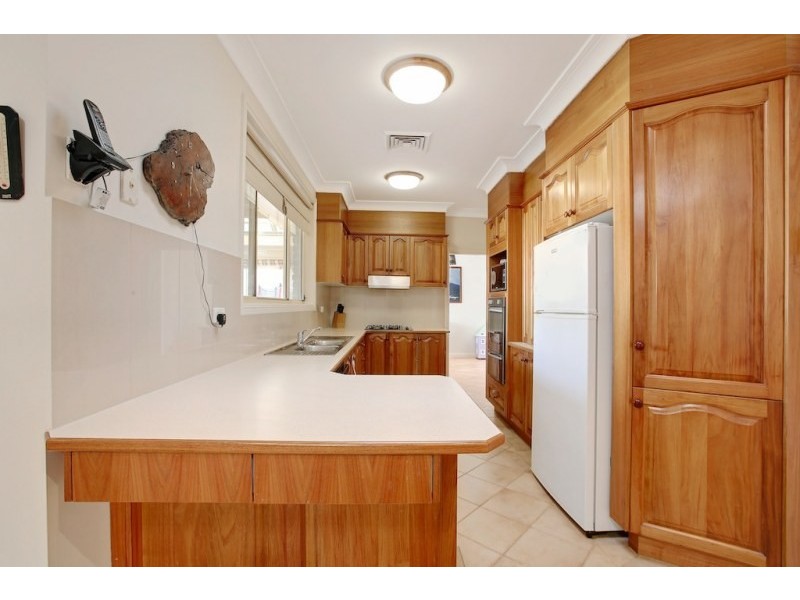 17 West Place, Camden South NSW 2570