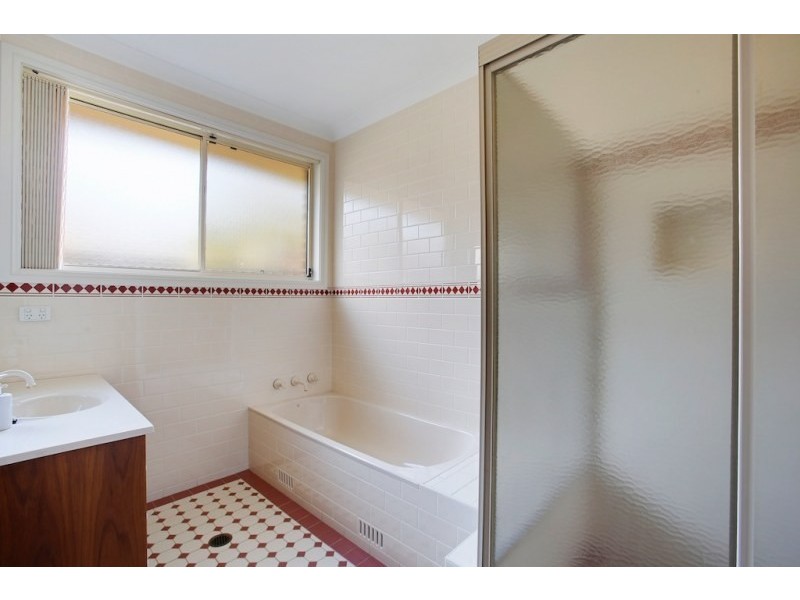 17 West Place, Camden South NSW 2570