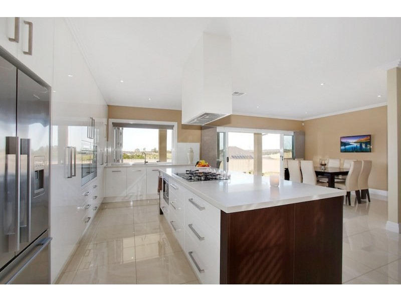 4 Kate Terrace, Harrington Park NSW 2567