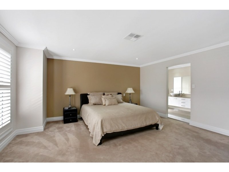 4 Kate Terrace, Harrington Park NSW 2567