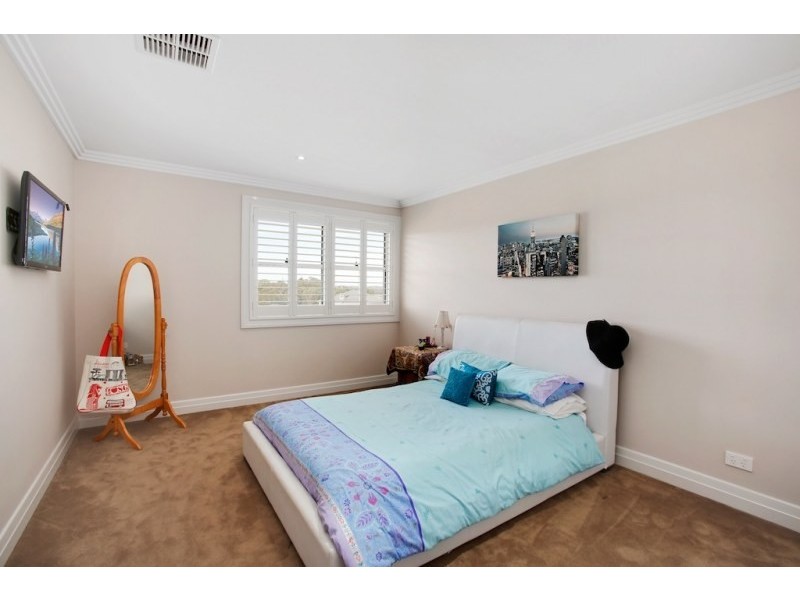 4 Kate Terrace, Harrington Park NSW 2567