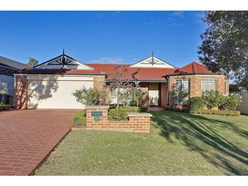 4 Dianella Street, Mount Annan NSW 2567