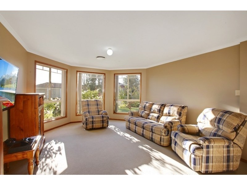 4 Dianella Street, Mount Annan NSW 2567