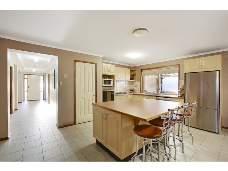 4 Dianella Street, Mount Annan NSW 2567