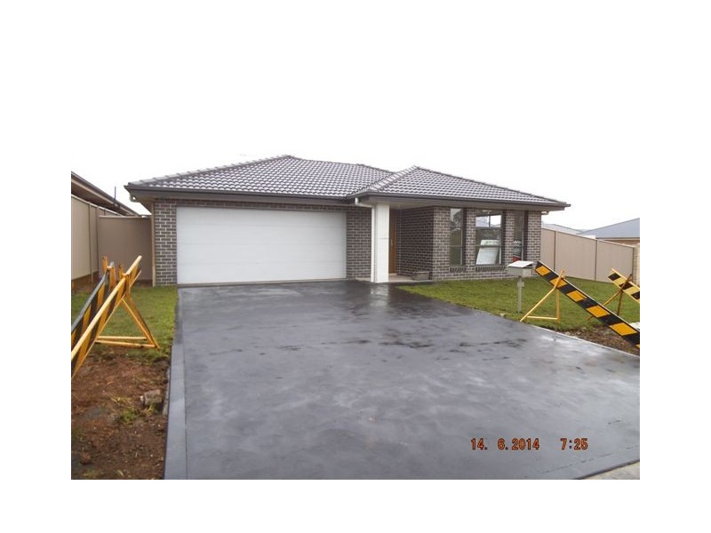 11 Spring Farm Drive, Spring Farm NSW 2570