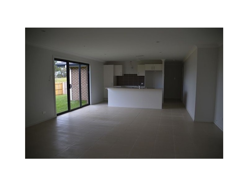 11 Spring Farm Drive, Spring Farm NSW 2570