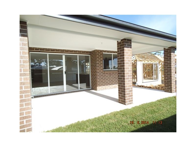 8 Vicary Avenue, Elderslie NSW 2570