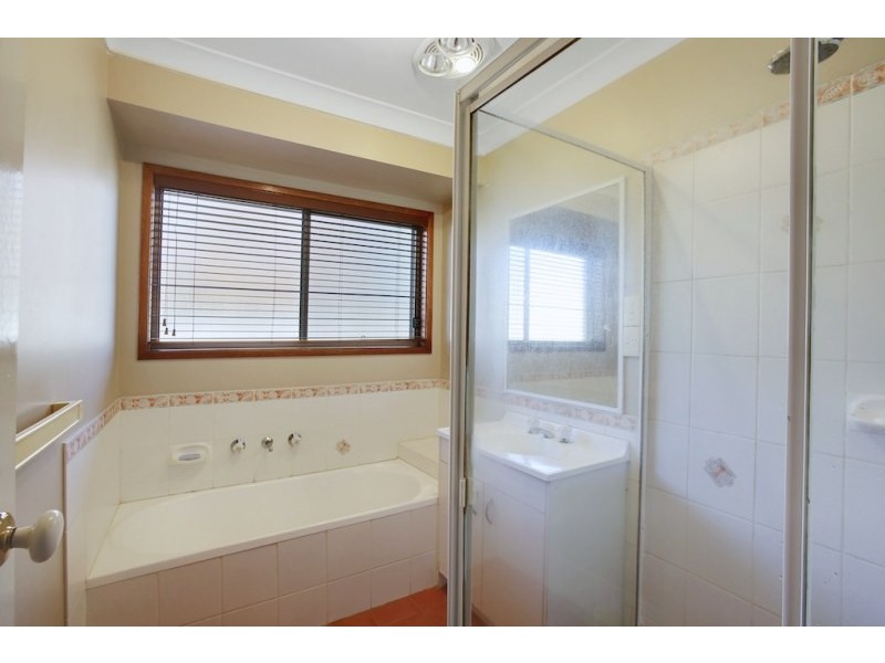 4 Plowman Road, Currans Hill NSW 2567