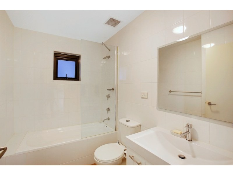 1E/541 Pembroke Road, Leumeah NSW 2560