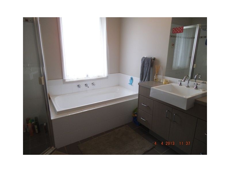 29 Irvine Street, Elderslie NSW 2570