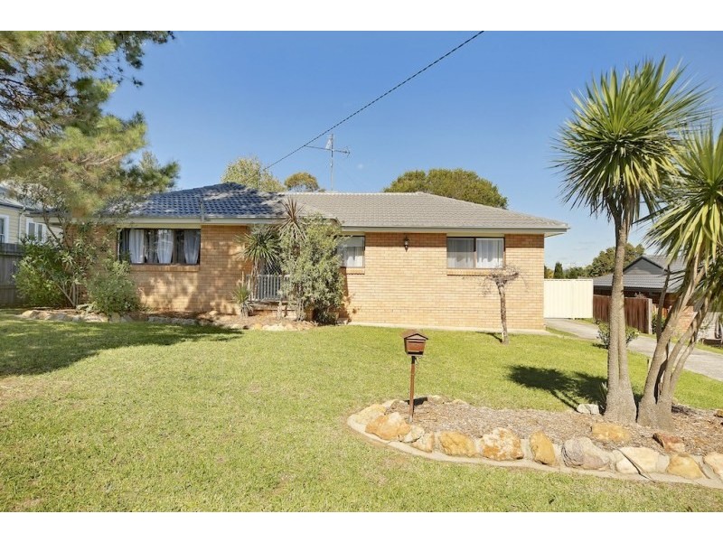 29  Russell Street, The Oaks NSW 2570