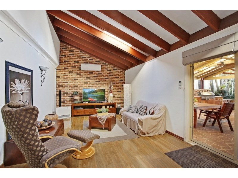 6 Garling Street, Currans Hill NSW 2567
