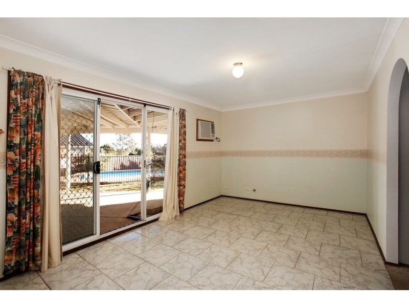 18 Welling Drive, Narellan Vale NSW 2567