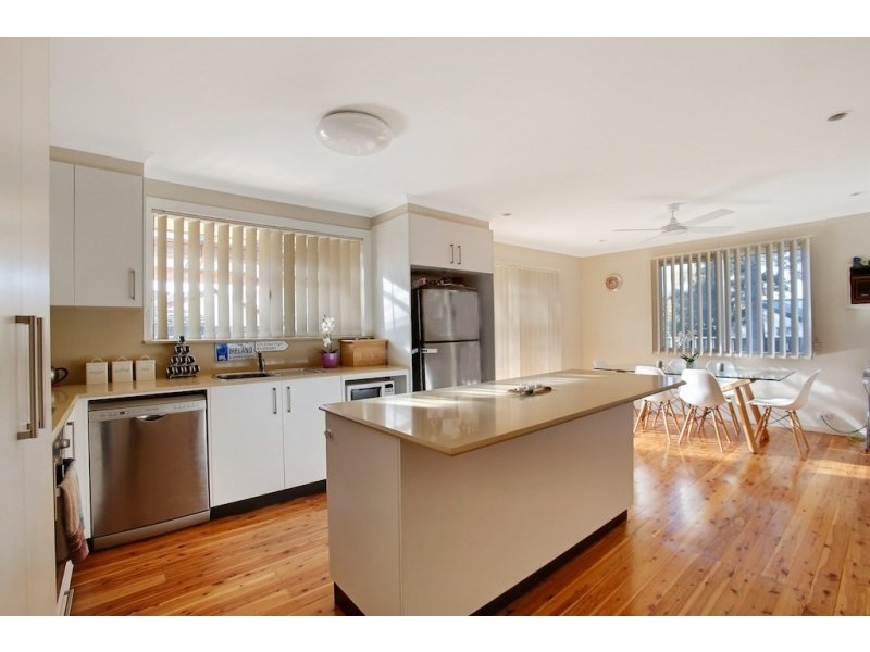 15 Cunningham Place, Camden South NSW 2570
