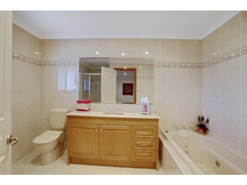 26 Bridgewater Boulevard, Camden Park NSW 2570